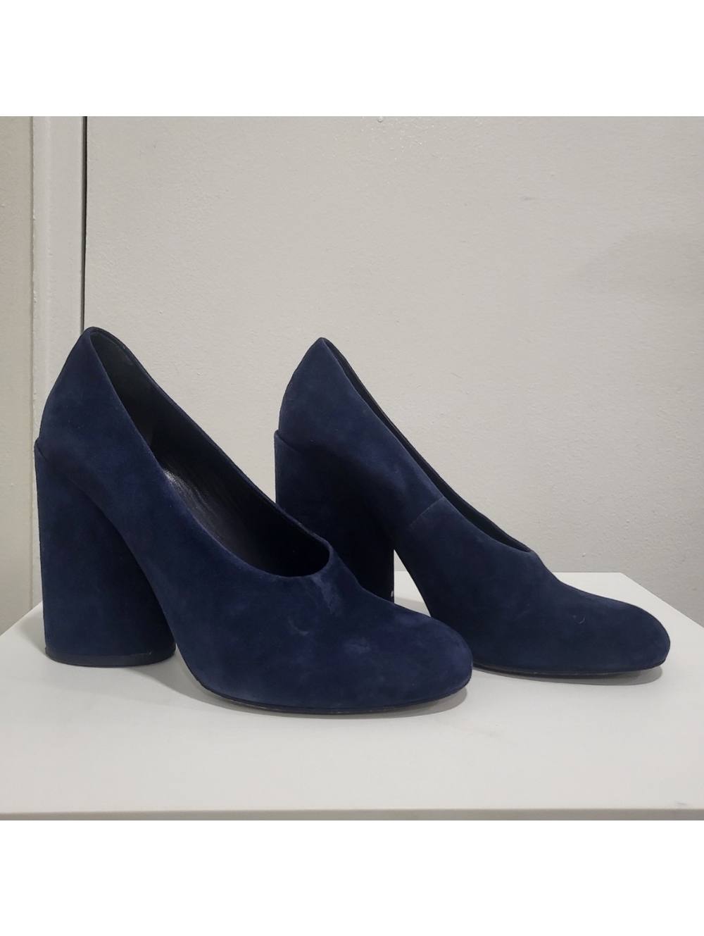 Tory Burch Lucia Pump: Navy Blue Suede Block Heel - Size 8